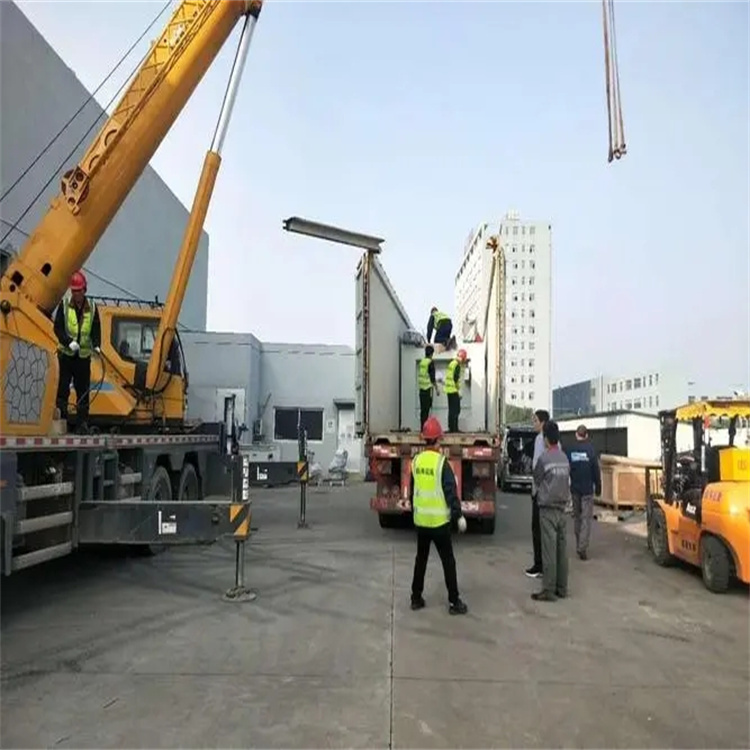 乡城如何找到附近的吊车救援服务