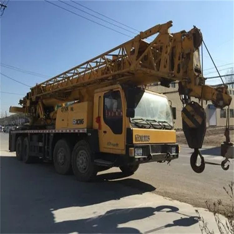 乡城哪里有专业吊车出租